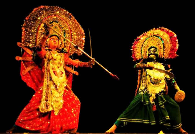 Chhau Dance - A combination of huge masks, gaudy costumes & swift movements(PC - Pinterest)