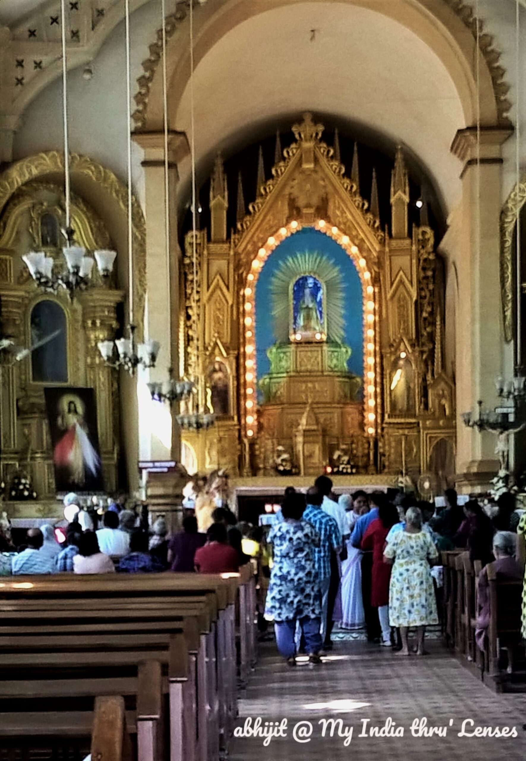 Mae De Deus Church: Interior view