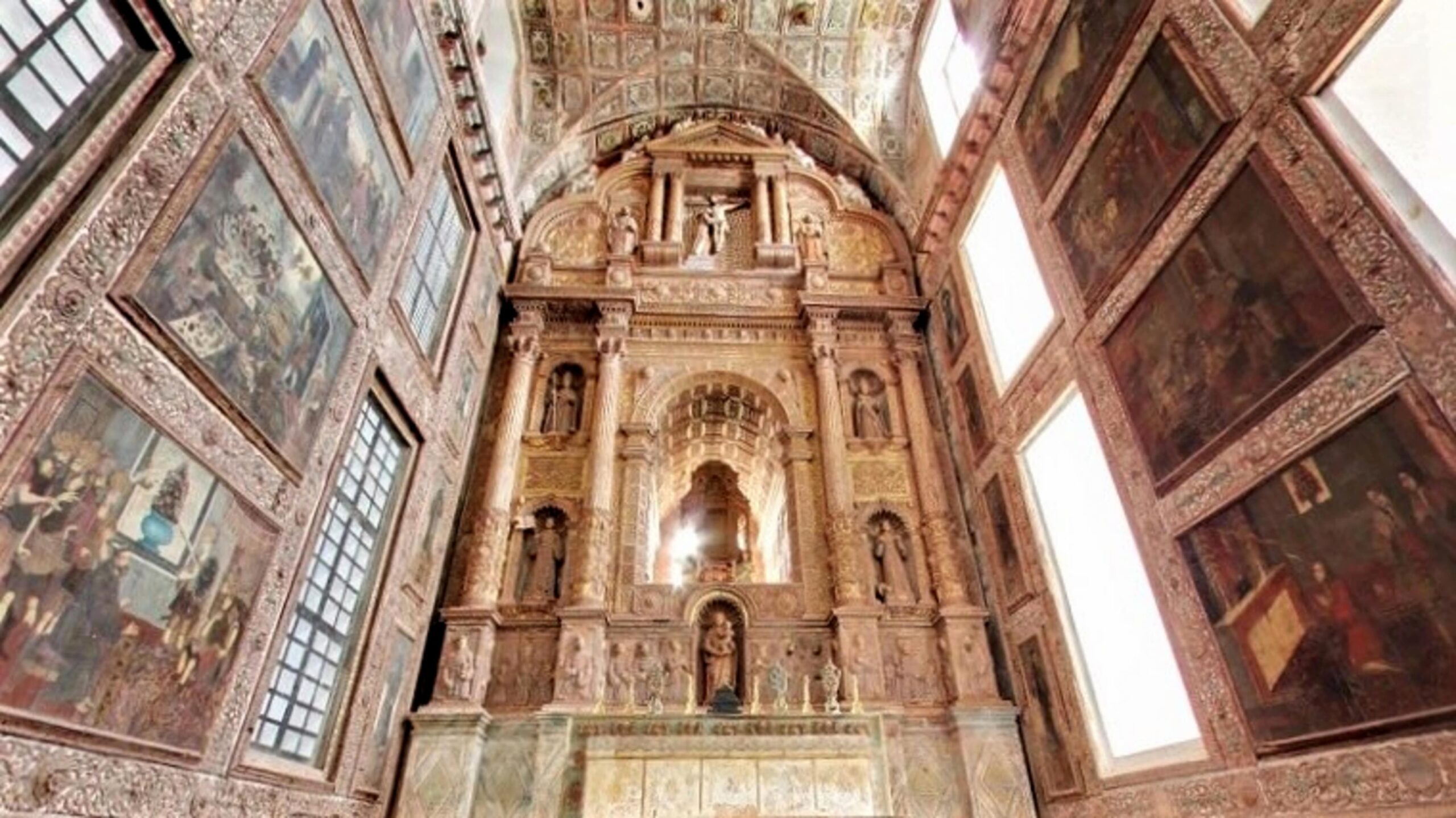 Church of St. Francis of Assisi: Interior view | PC - Incredible India 