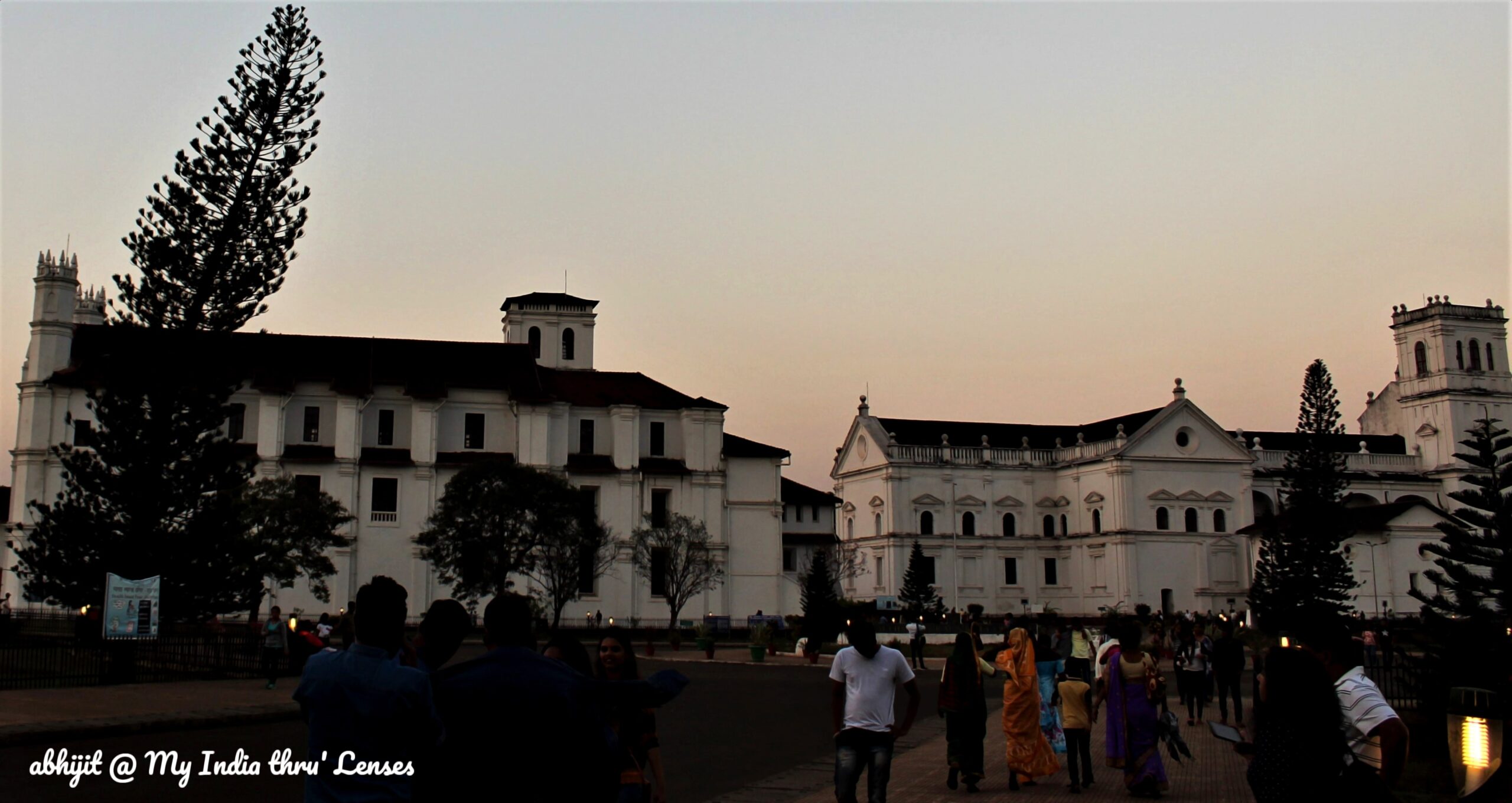 The complex of Se Cathedral and Church of St. Francis of Assisi 