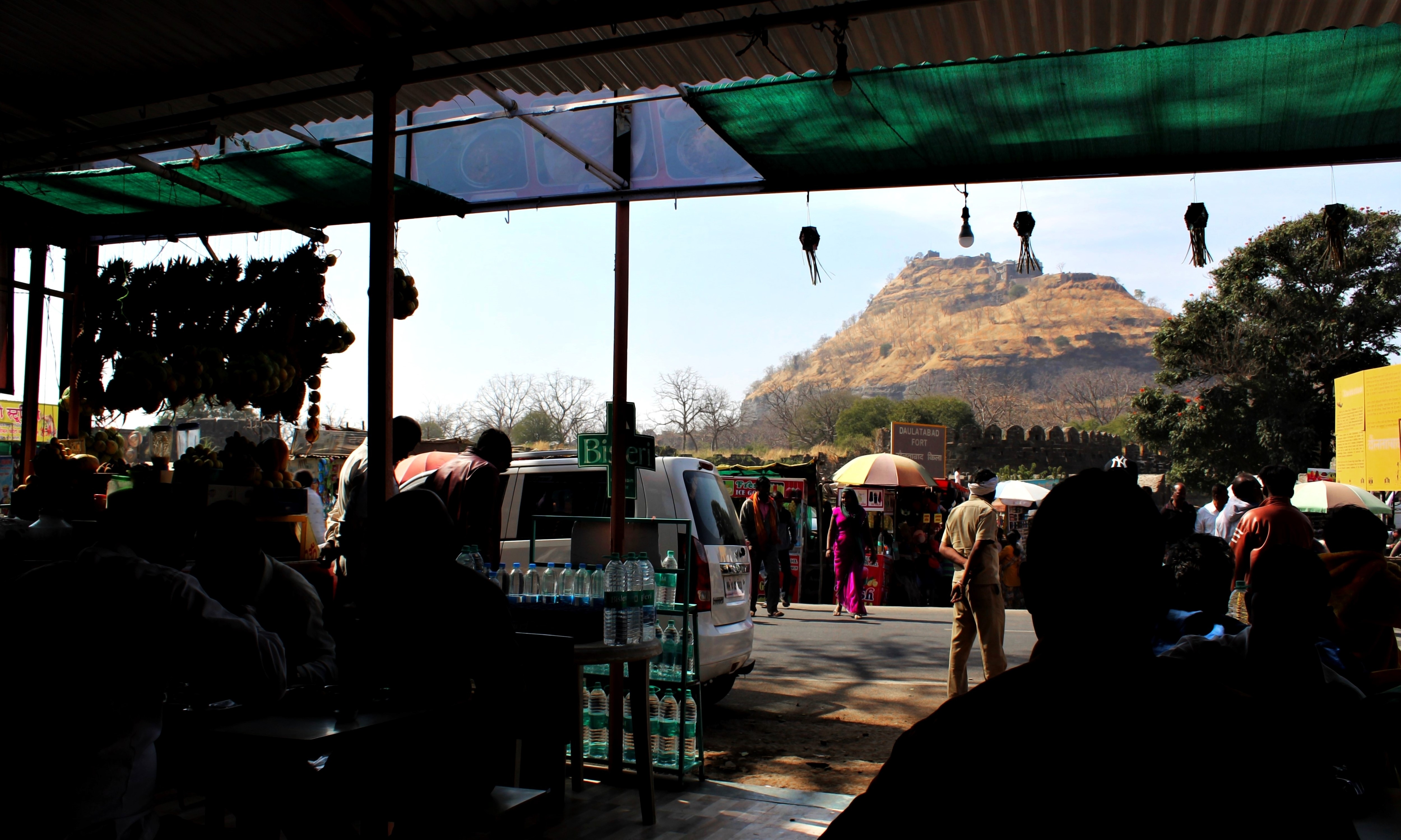 Lunch at a Restaurant just opposite to the Fort