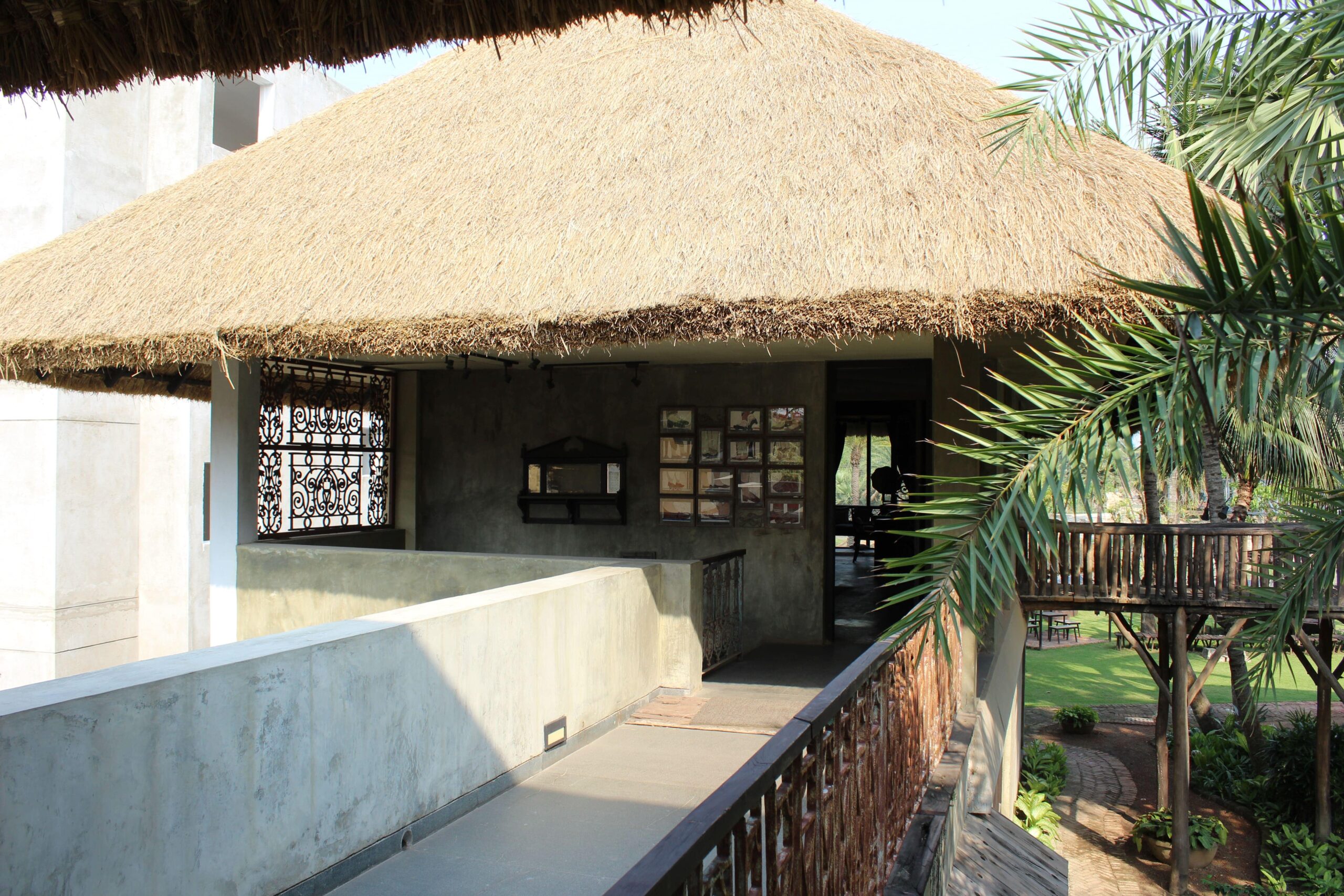 11 Sonar Tori Restaurant